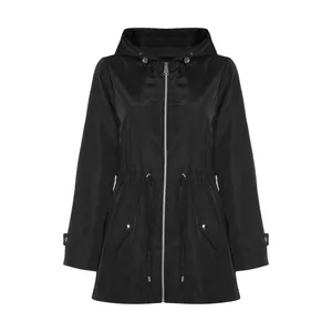 بارانی زنانه ال سی وایکیکی مدل W180565Z8-E0N-BLACK