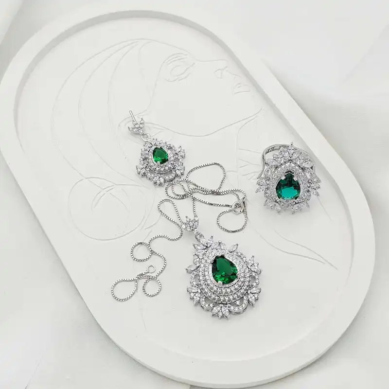 نیم ست نقره زنانه مدل زمرد BARF95