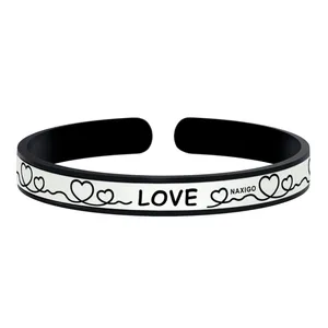 دستبند ناکسیگو طرح Love مدل BR4973