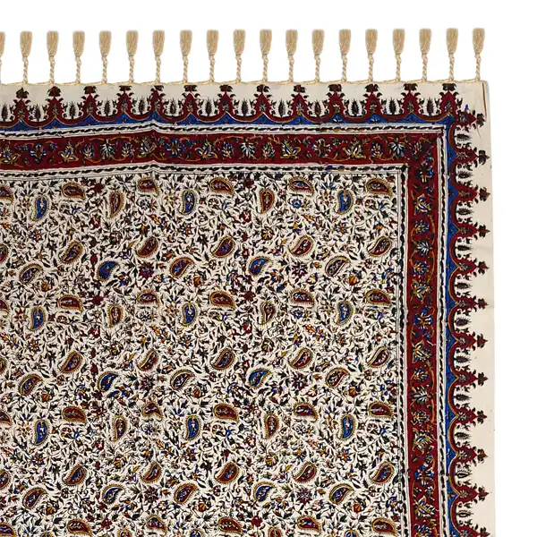 سفره قلمکار مدل بته بادامی