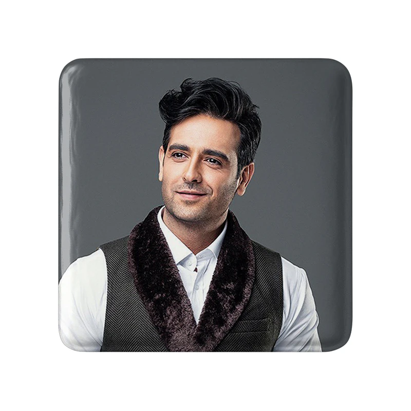  مگنت خندالو طرح امیرحسین آرمان کد 10421