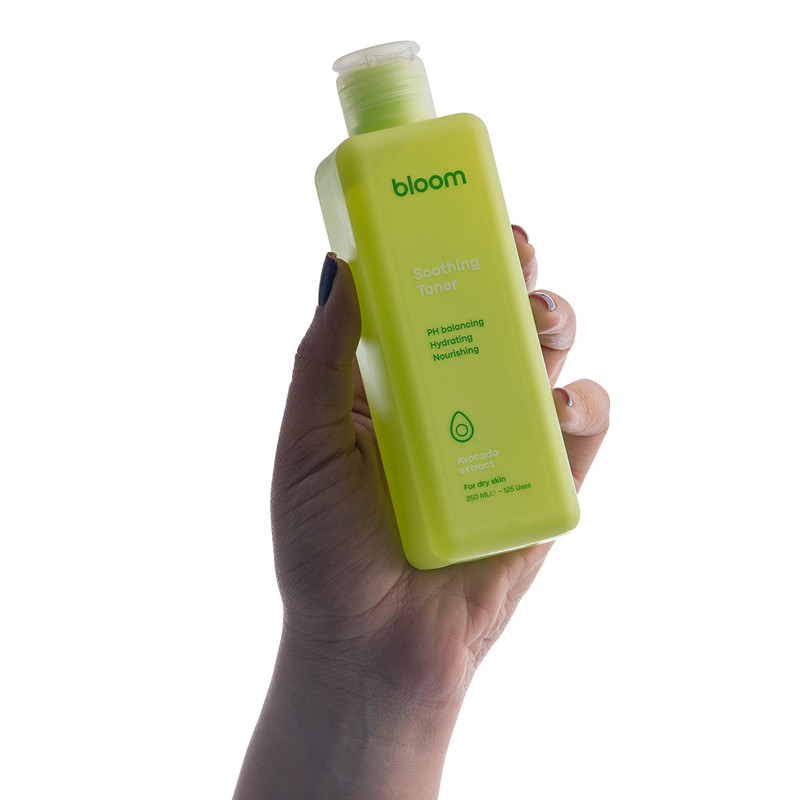 تونر صورت بلوم مدل آووکادو مناسب برای پوست خشک حجم 250 میلی لیتر