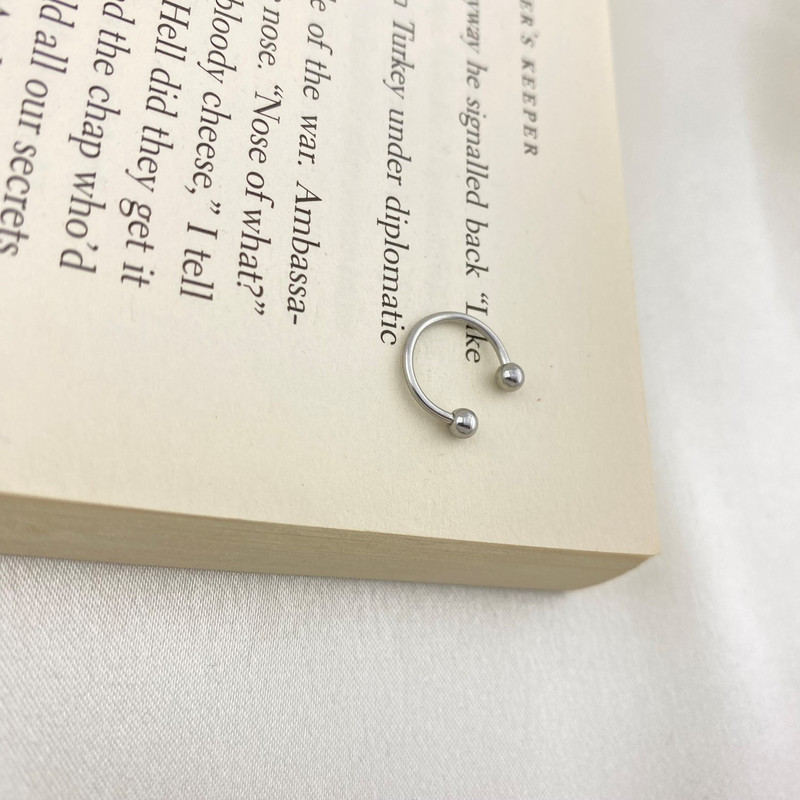 پیرسینگ گوش زنانه مدل اسمایل کد P4484