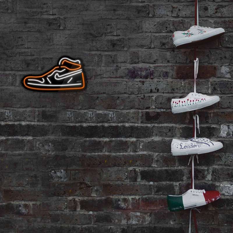 چراغ دیواری نئون دیزاین مدل Shoes-BL_ORG