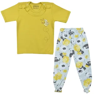 ست تی شرت و شلوار نوزادی مانینی مدل زنبور و گل کد 2