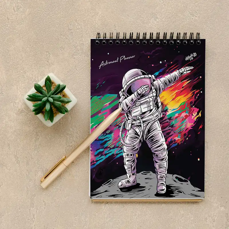 دفتر برنامه ریزی 50 برگ طرح فضانورد مدل پلنر تایم باکس کد 01