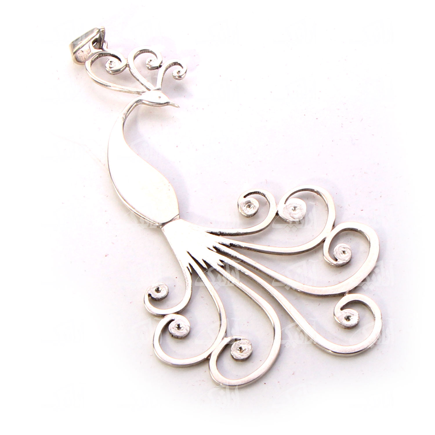 گردنبند دست ساز زنانه آرانیک مدل مشبک نقره طرح طاووس کد 1510500017