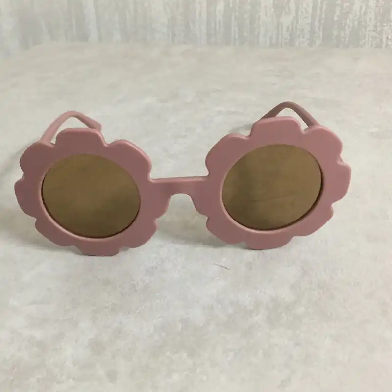 عینک آفتابی دخترانه مدل گل فانتزی کد  F BABY KAL BAC 55