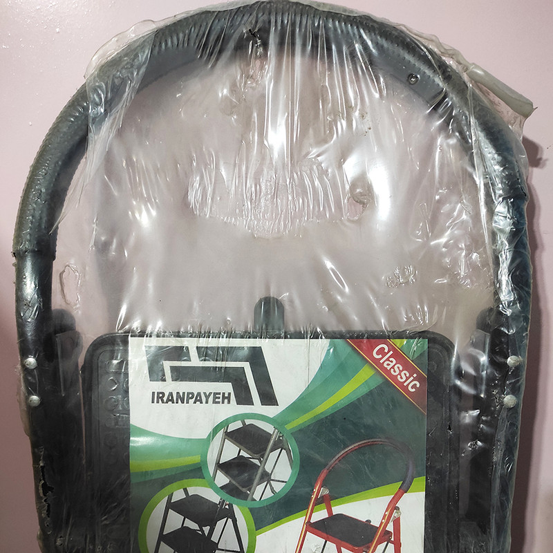 نردبان 4 پله ایران پایه مدل 004