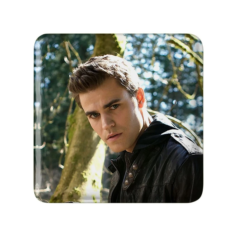 مگنت خندالو مدل استفان سالواتوره خاطرات یک خون آشام  The Vampire Diaries  کد 23682