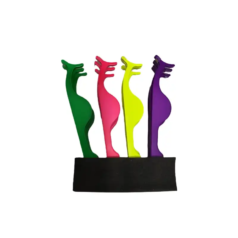 پنس مژه مدل UM