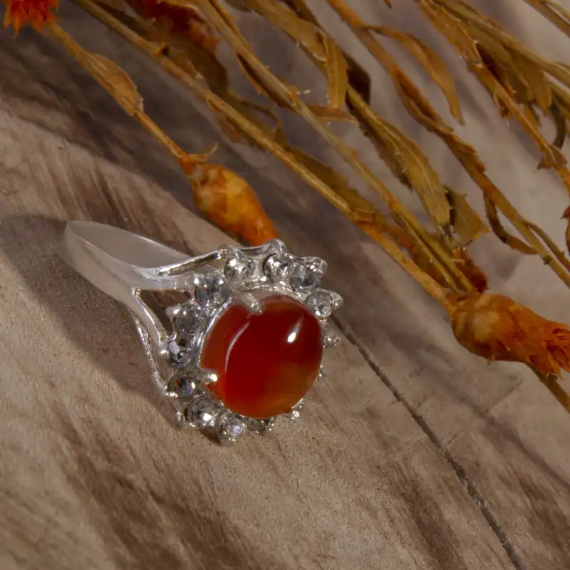 انگشتر نقره زنانه میلادی بازرگانی مدل عقیق سرخ کد AW-059