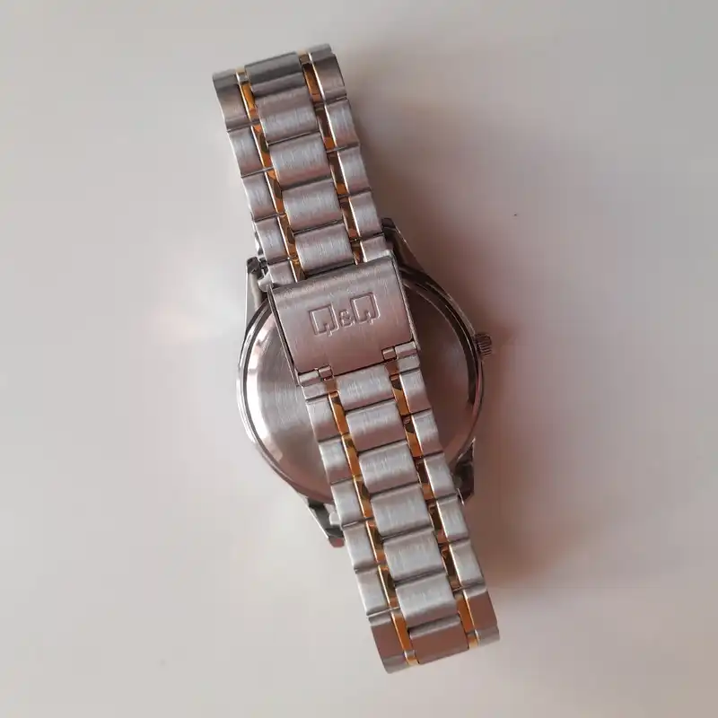 ست ساعت مچی عقربه ای زنانه و مردانه کیو اند کیو مدل C00A-005PY