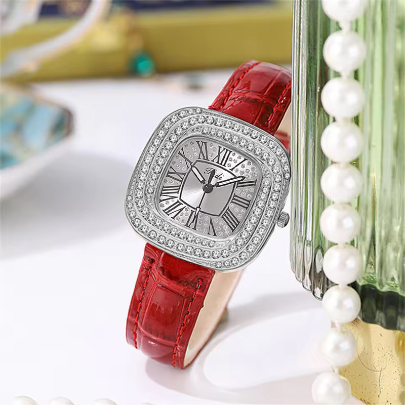 ساعت مچی عقربه ای زنانه مدل نگینی کد gherm01