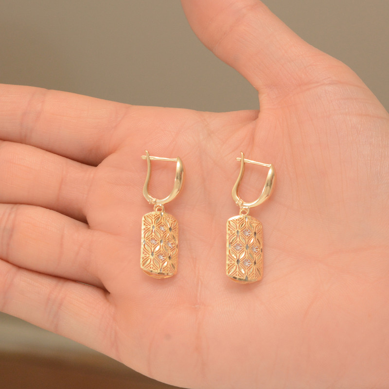 نیم ست طلا 18 عیار زنانه طلای مستجابی مدل آوا کد 6702