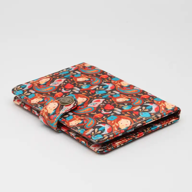 جلد شناسنامه زنانه سیب مدل Yalda