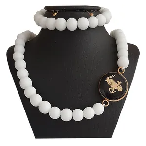 نیم ست زنانه طرح نماد ماه دی کد 4