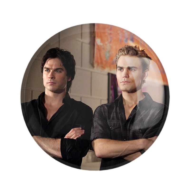 مگنت خندالو مدل خاطرات یک خون آشام The Vampire Diaries  کد 20241