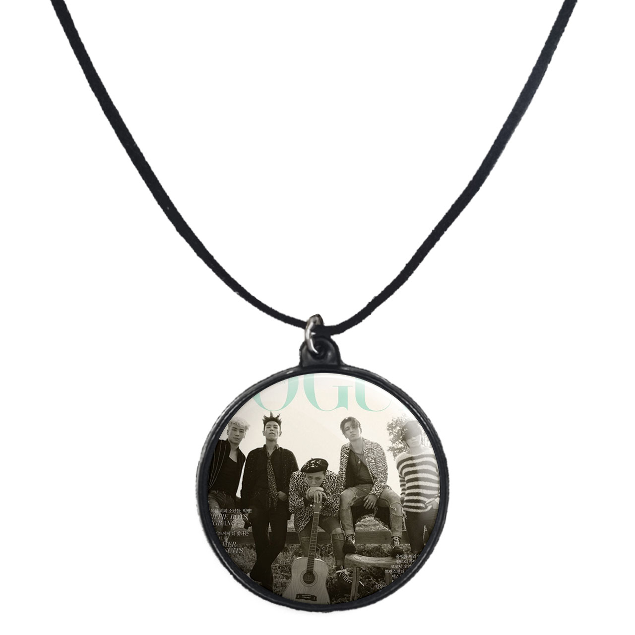 گردنبند پرمانه طرح گروه موسیقی بیگ بنگ BIG BANG کد pmb.15261 مدل دو طرفه