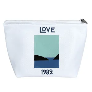 کیف لوازم آرایش دخترانه خندالو مدل عشق کد 8733