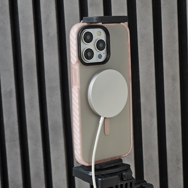 کاور فشن مدل مگ سیف مناسب برای گوشی موبایل اپل Iphone 15promax به همراه محافظ لنز