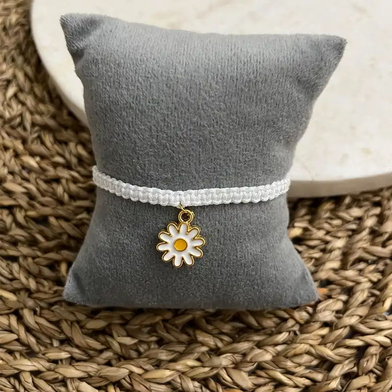 دستبند زنانه مدل گل بابونه