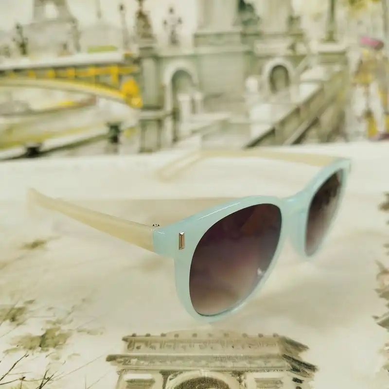 عینک آفتابی بچگانه مدل CH17 کد BU