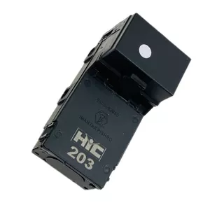 جعبه فیوز کالسکه ایی اچ آی سی مدل 4 فیوز کد 8217 مناسب برای پژو 405