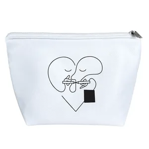 کیف لوازم آرایش دخترانه خندالو مدل قلب کد 7052