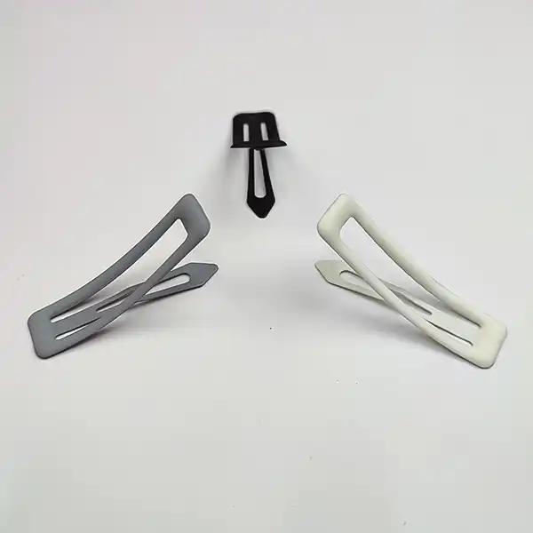 گیره مو زنانه مدل  تق تقی کد 4072ak بسته 3 عددی