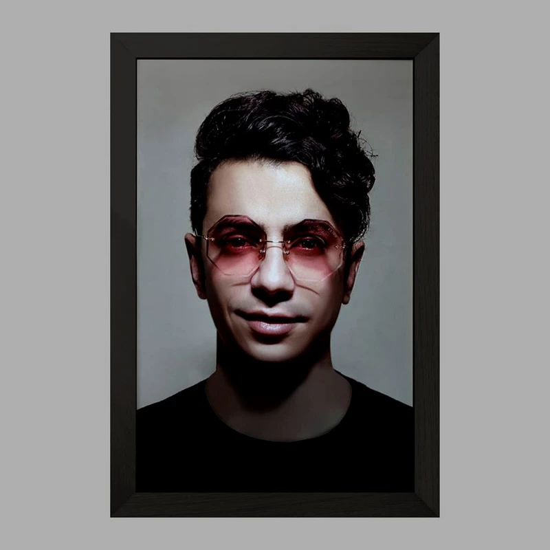 تابلو خندالو مدل محسن ابراهیم زاده  کد 3338