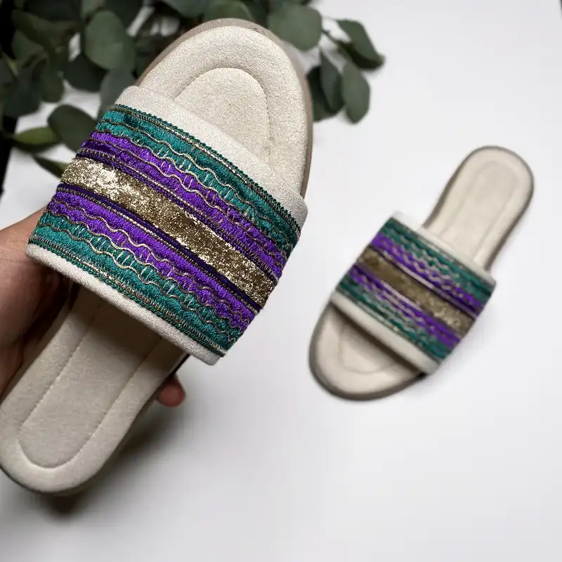 صندل زنانه مدل سوزندوزی بلوچی کد SP_926