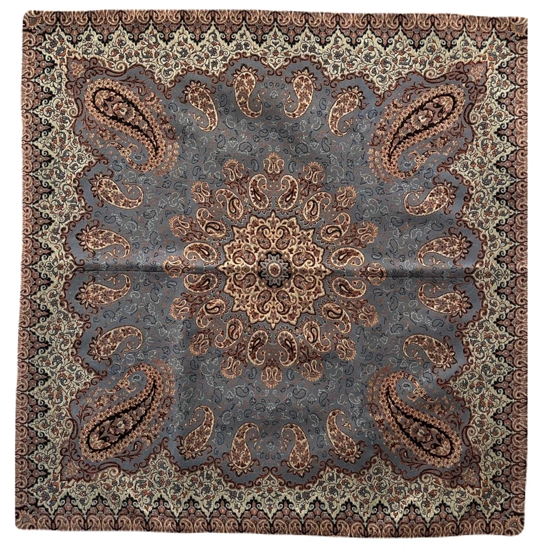 رومیزی مدل ترمه نقش جهان اصفهان سایز 90x90 سانتی‌متر