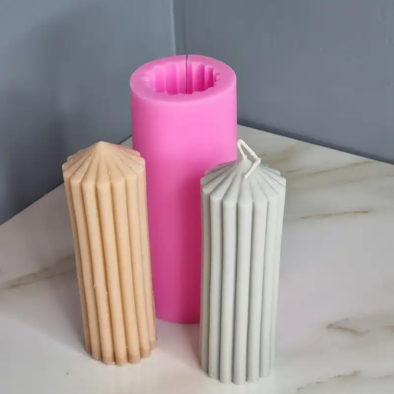 قالب شمع مدل استوانه شیاردار طرح کله قندی کد C 15CM