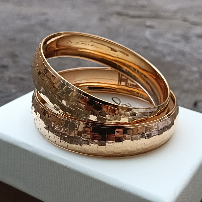 النگو طلا 18 عیار زنانه مدل تک پوش آینه ای مشبک نگاه s3