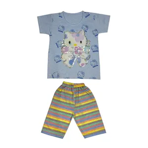 ست تی شرت و شلوارک دخترانه مدل کیتی کد 4