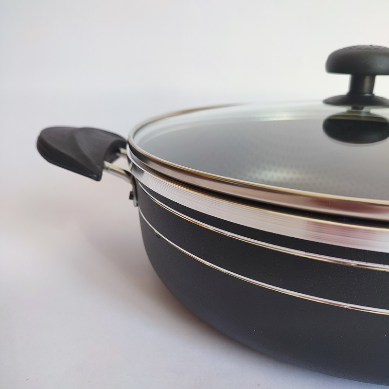 تابه ظرف سازان مدل لب چدن سایز 24