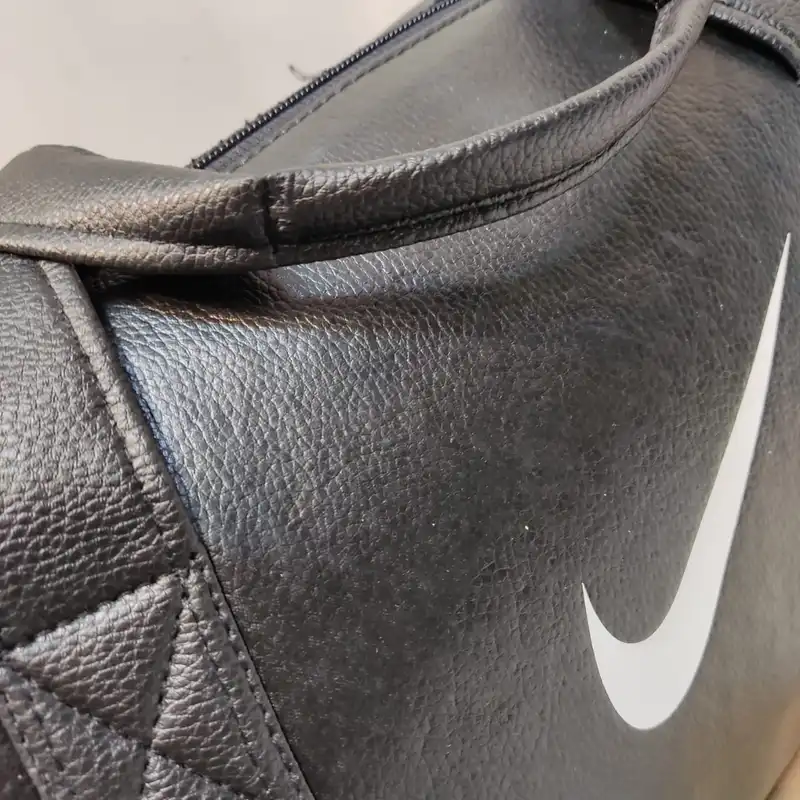 ساک ورزشی مدل چرمی