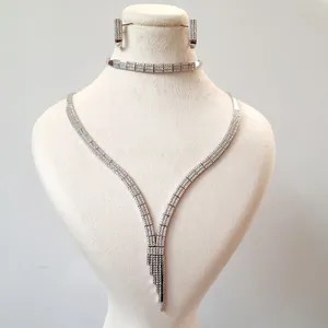 نیم ست نقره زنانه مدل تنیسی 1