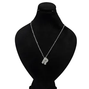 گردنبند زنانه مدل حروف طرح R