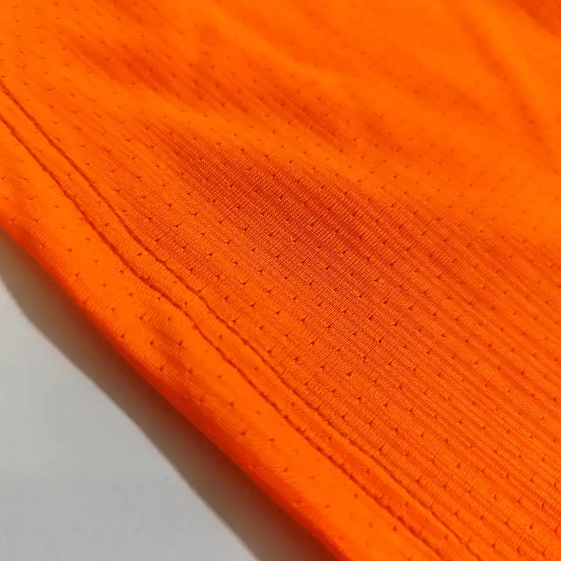 تاپ ورزشی زنانه مدل آیلین کد 05