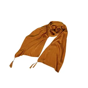 شال زنانه مدل منگوله دار واکسی کد 46