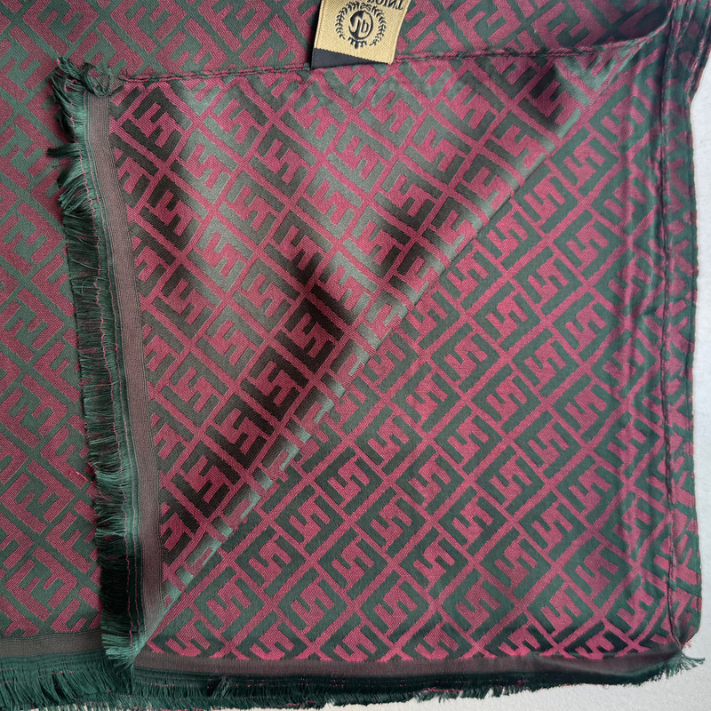 شال زنانه مدل نخ ژاکارد هایلایت دار نرم و لطیف