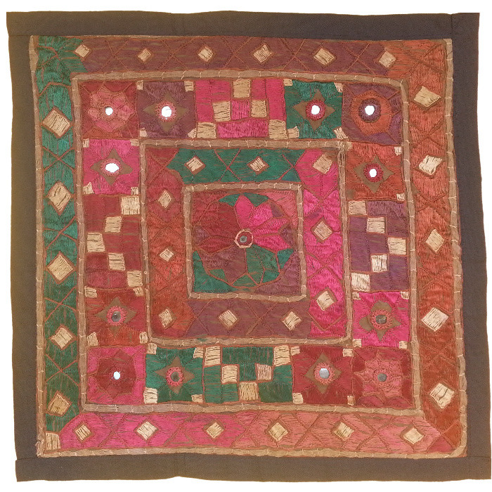 رومیزی سوزن دوزی مدل عسلی کد SOO52
