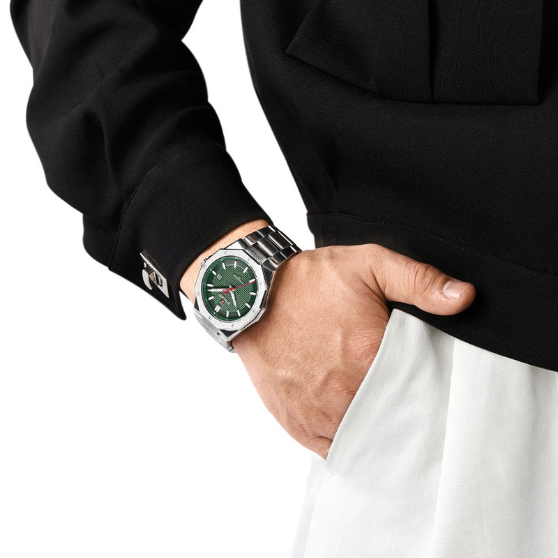 ساعت مچی عقربه‌ای مردانه نیوی فورس مدل NF9200S SGN