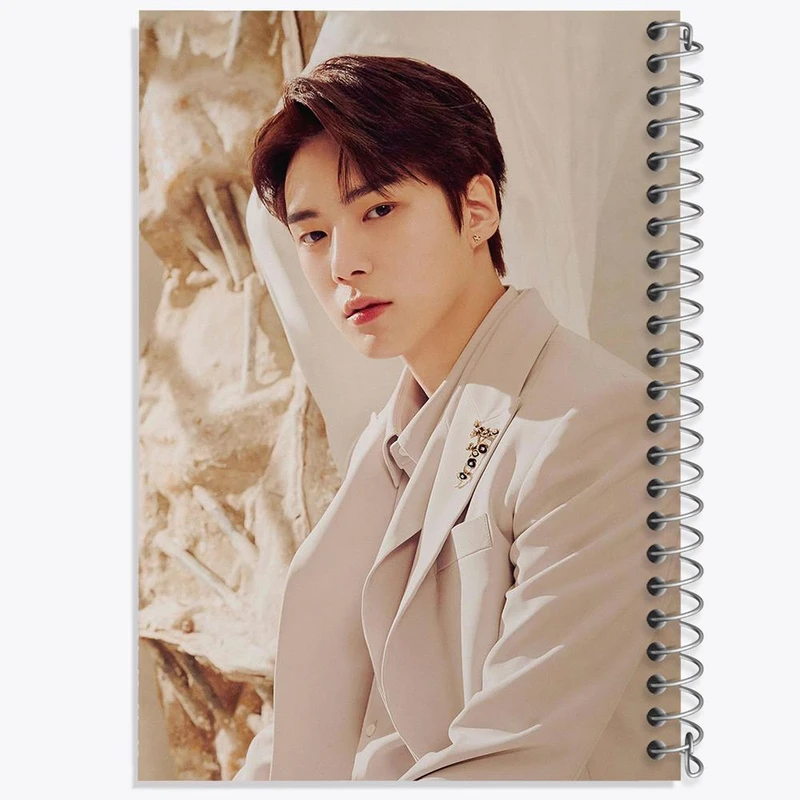 دفتر مشق 100 برگ خندالو طرح مینهیوک گروه مانستا اکس MONSTA X کد 21172