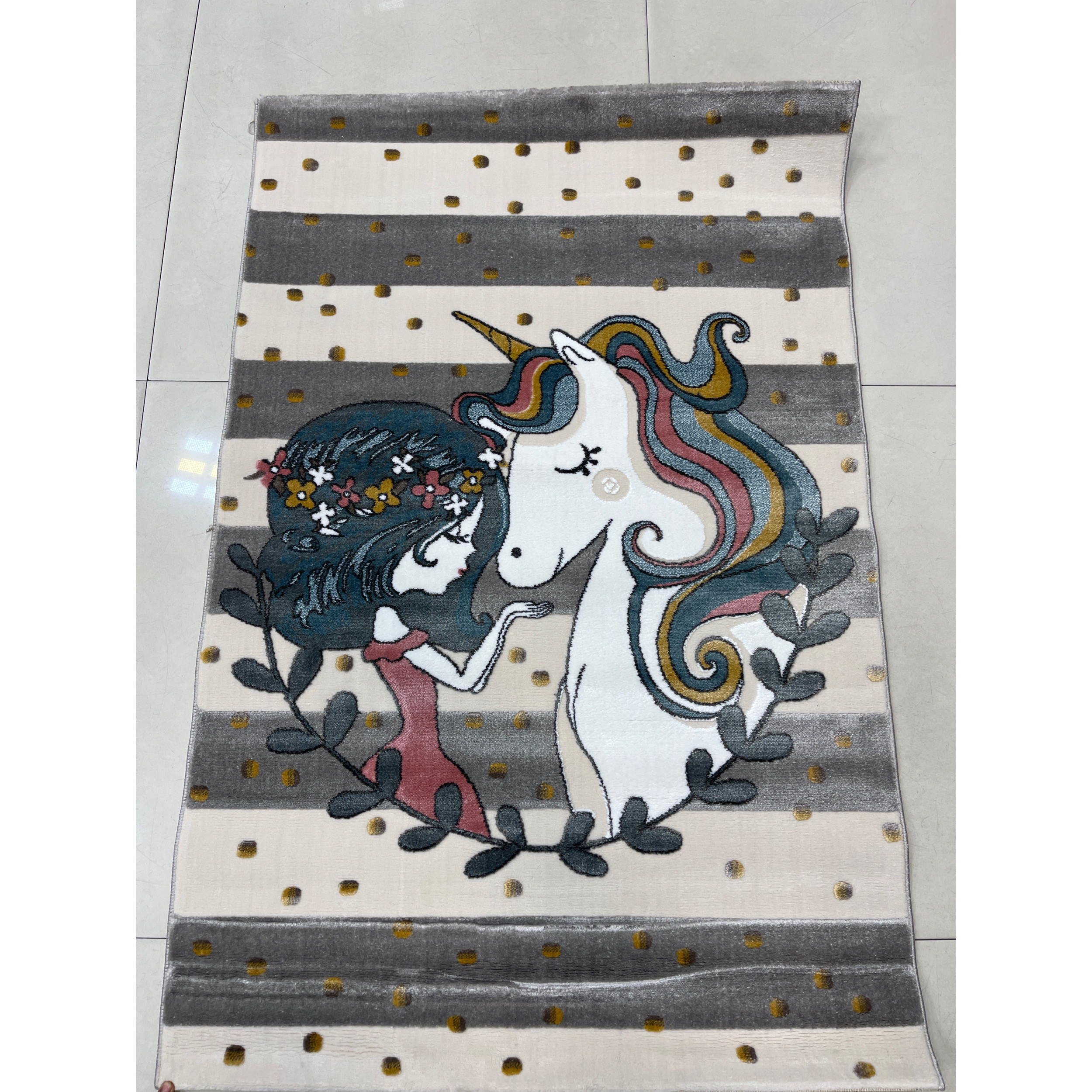 فرش ماشینی آرمانی مدل اتاق کودک طرح اسب تک شاخ کد 613