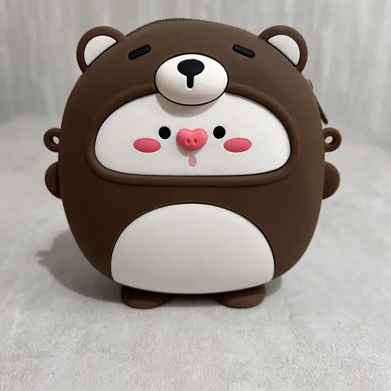 کیف رودوشی بچگانه مدل سیلیکونی فانتزی طرح لباس خرسی کیوت کد B B 3