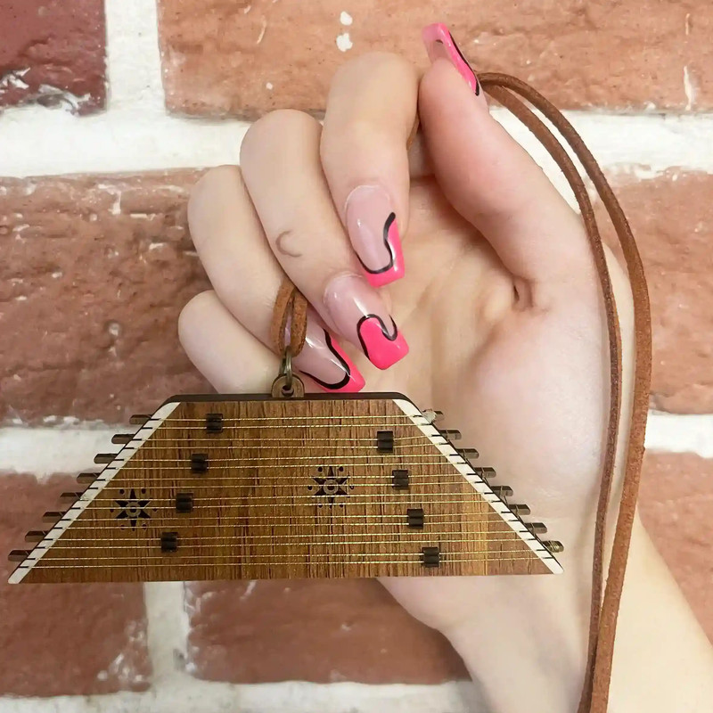 گردنبند طرح سنتور مدل چوبی کد m.25314b