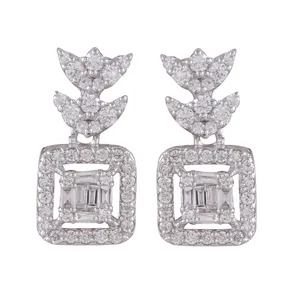 گوشواره طلا 18 عیار زنانه جواهری گاندی مدل 30527